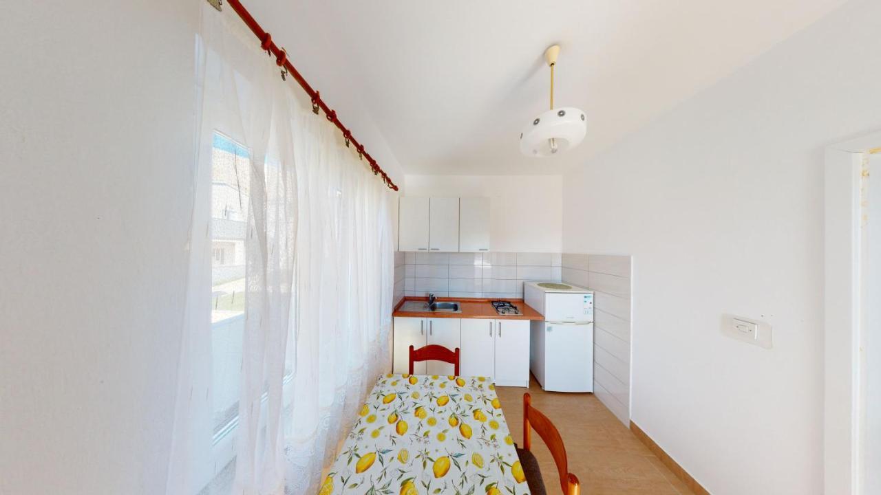 Apartments Riva Metajna Eksteriør billede
